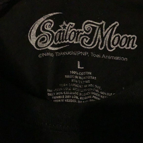 sailor moon tshirt - Picture 2 of 2